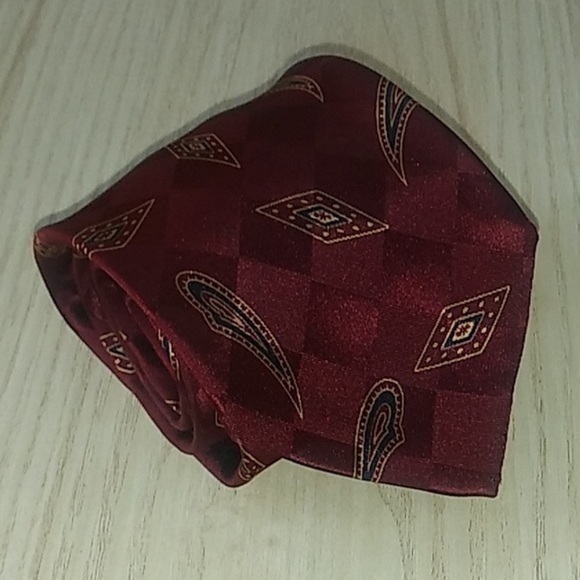 Robert Talbott “Best of Class” Classic Paisley Tie - Picture 2 of 8